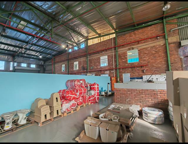 1,471M² WAREHOUSE TO LET IN PROSPECTON INDUSTRIAL